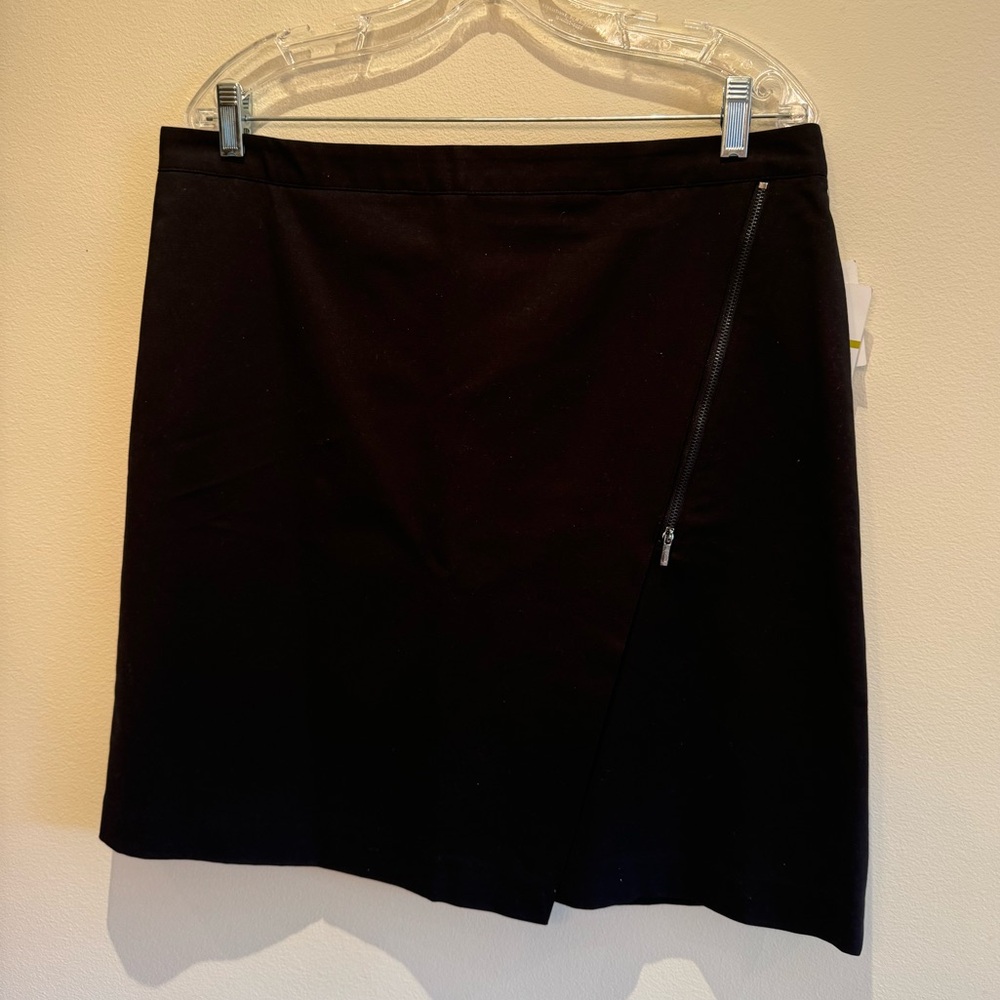Rafaella - New - Black Pencil Skirt with Zipper Accent - Size 14